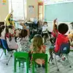 Kiçik fotonik çipdən yaradılan yüksək keyfiyyətli mikrodalğalı siqnallar