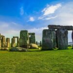 Yeni araşdırma göstərir ki, Stonehenge-nin “qurban daşı” Uelsdən deyil, Şotlandiyadan gəldi