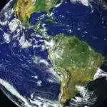 Onlayn xəbər istehlakı televiziyanı ötüb, lakin yayımçılar hələ də Böyük Britaniyada ən çox etibar edilənlərdir