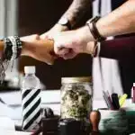 2HDM+a çərçivəsində ATLAS qaranlıq maddə axtarışlarının birləşməsi və xülasəsi