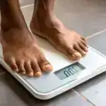 Koreyalı böyüklərin araşdırması göstərir ki, depressiya və narahatlıqla tək yaşamaq intihar riskini 500%-dən çox artırır.