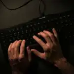 Hərəkət xəstəliyi texnologiyası bugünkü və sabahkı avtomobillərdə olan sərnişinlər üçün simptomları yüngülləşdirə bilər