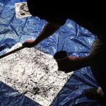 Yeni parça günəş işığının 96%-ni əks etdirir ki, həddindən artıq istidə geyinənləri sərinləşdirir