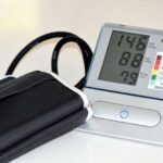 Klinik sınaqların nəticələrinə görə, LSD mikrodozu böyük yan təsirlər olmadan depressiya skorlarını azaldır