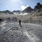 Ultra isti lava dünyası qalın atmosferə malikdir və gözləntiləri aşır