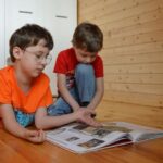 Daxili tərs izolyasiya ilə yeni səyahət dalğalı Josephson gücləndiricisi