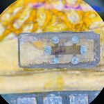 Spiral maye kristallar ultra aşağı elektrik sahələri altında işığın xirallığını dəyişə bilər