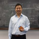 Rubik kubu həlledicisi kimi öyrədilmiş süni intellekt hissəciklər fizikası tənliklərini sadələşdirir