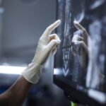 Süni intellekt və robototexnika bağırsaq mikrobiomunun daha yaxşı müalicəsi üçün axtarışları sürətləndirir!